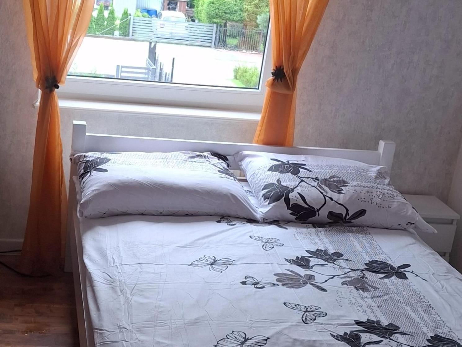 Agat, Parking, Plac Zabaw Проживання в сім'ї Karwienskie Bloto
